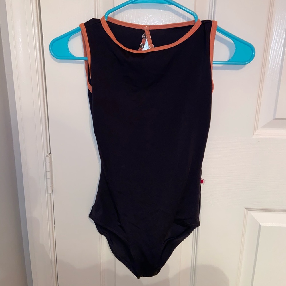 Yumiko Larissa leotard